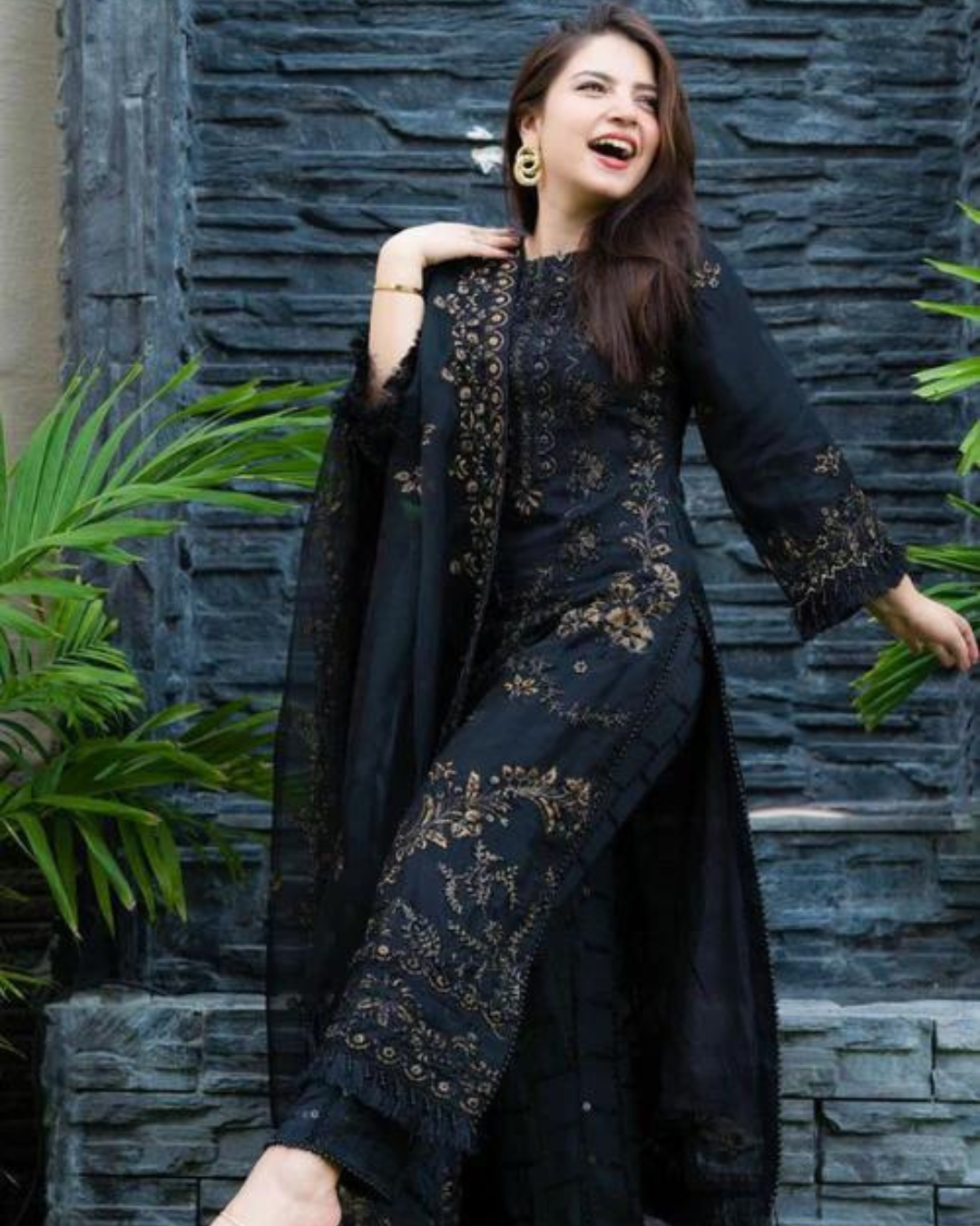 BLACK DANA EMBROIDED 3PC LD-0008