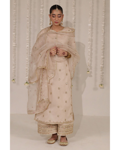 ROSE RESHAM